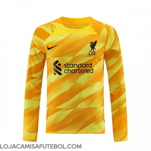 Camisa de Futebol Liverpool Goleiro Equipamento Principal 2023-24 Manga Comprida